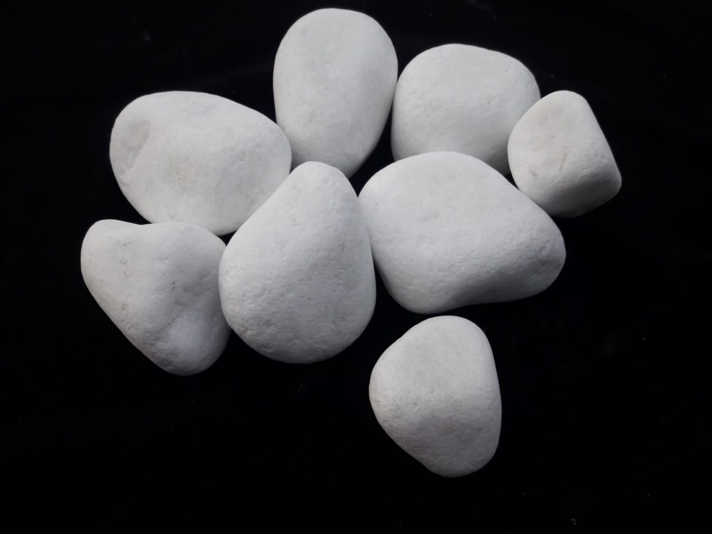 White Pebbles for Landscaping | Buy Premium Garden & Pathway Stones