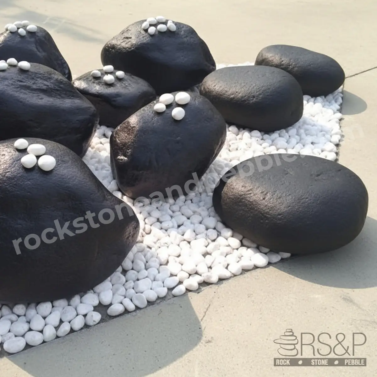 black-boulders-2
