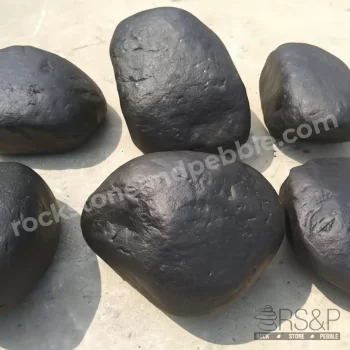 Black Boulders