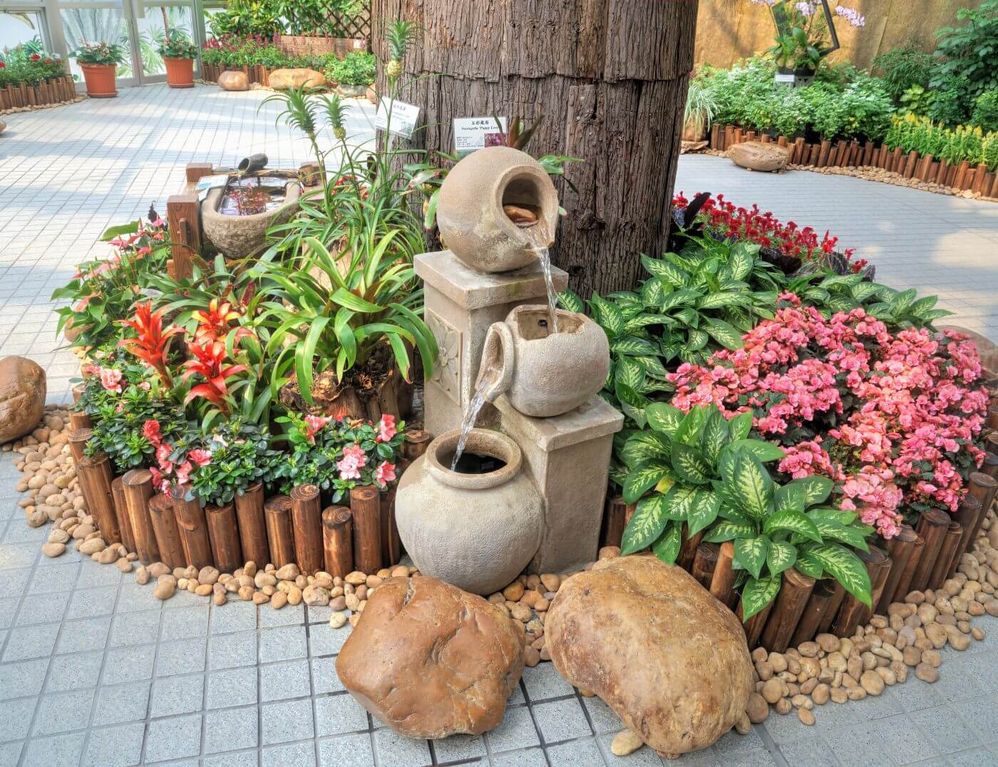 Mexican Beach Pebbles - Decorative Stone Border