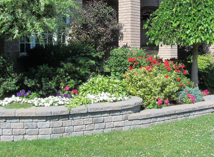 Black Mexican Beach Pebbles - Retaining Wall