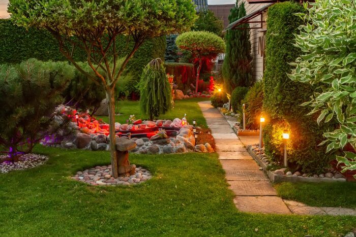 Black Mexican Beach Pebbles - Lighting for Landscape