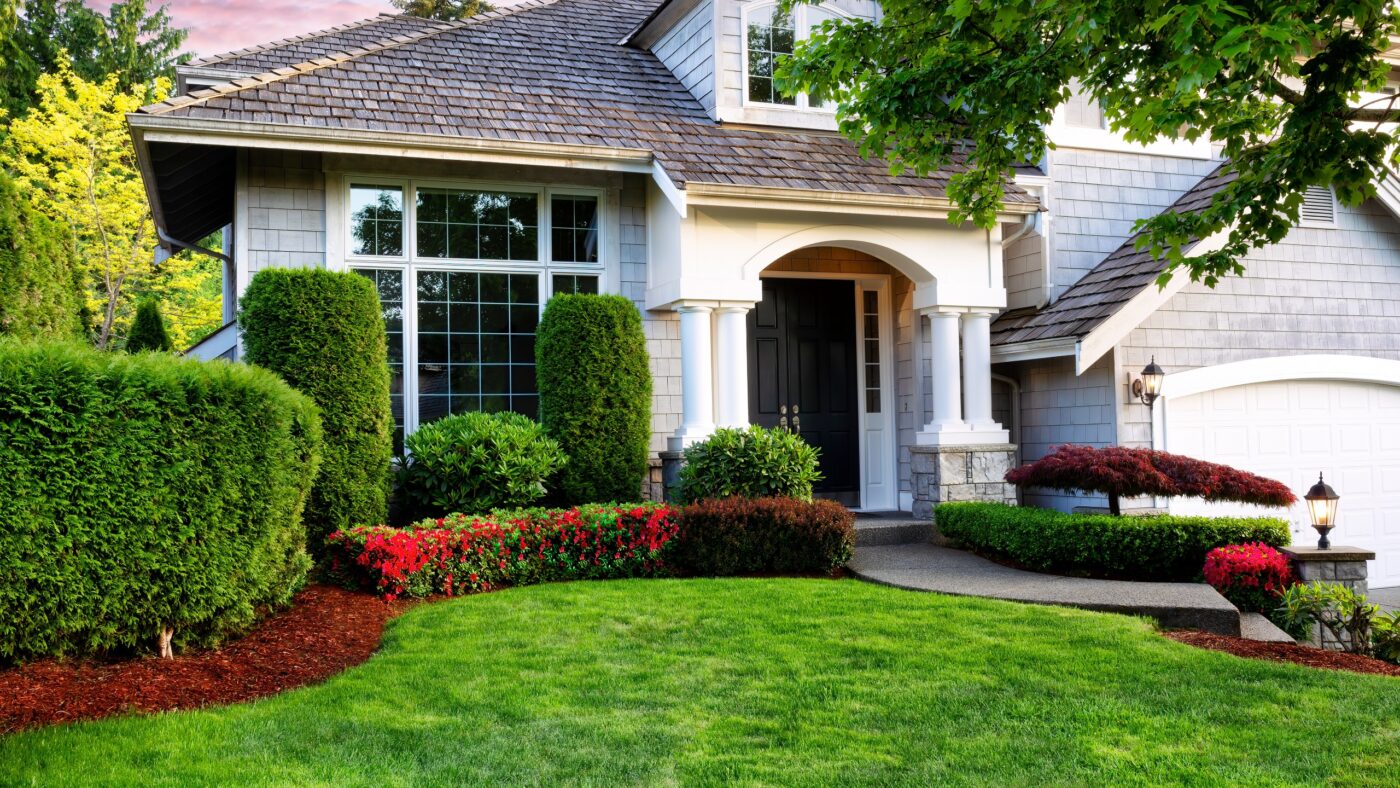 What Landscaping Features Work Best for Modern-Style Homes?
